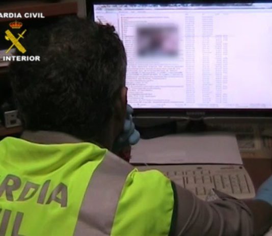Detenido un vecino de El Viso tras lanzar en redes sociales «mensajes ofensivos y xenófobos» a políticos y funcionarios