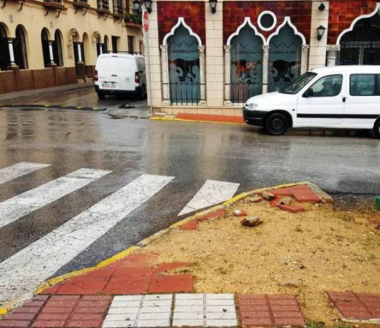 El PSOE solicita que se arregle la esquina de Avenida del Trabajo con calle San Mateo