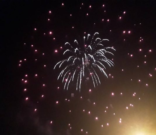 Más y mejor en unas Fiestas de la Santa Cruz sin incidentes y de calor