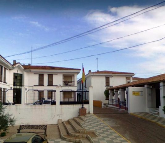 Multado con 450 euros por orinar junto al puesto de la Guardia Civil de Los Alcores
