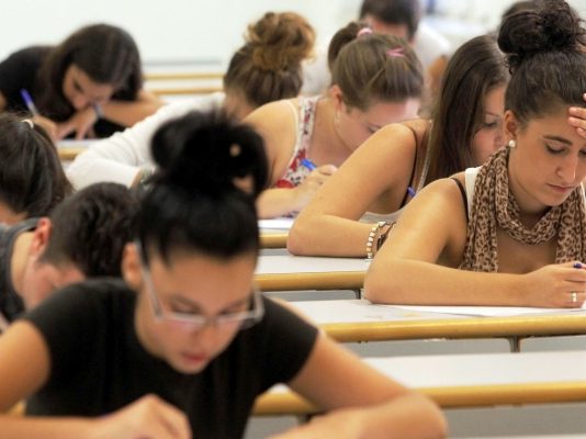 Cinco alumnas de El Viso con matrícula de honor concurrieron a Selectividad