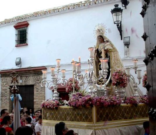 Cultos en honor a Nuestra Señora del Carmen en la Iglesia Parroquial