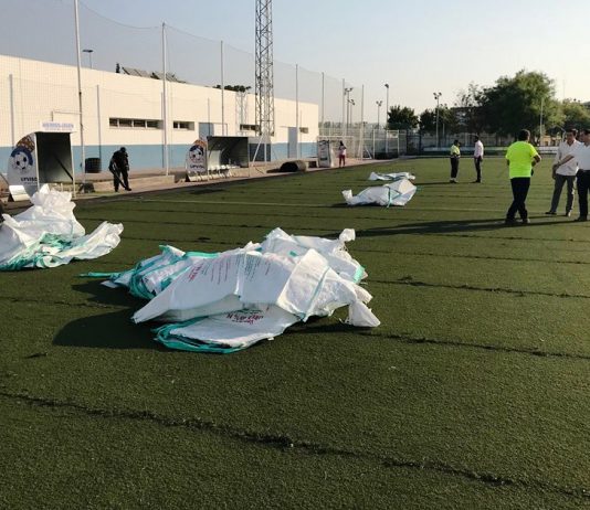 Empiezan las obras para el cambio de césped artificial en el polideportivo San Sebastián