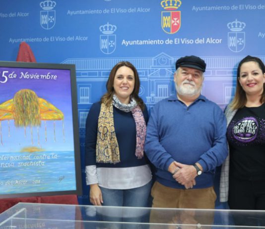 Joaquín Bonilla pinta el cartel del Día Internacional contra la Violencia de Género