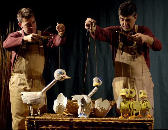 La nueva versión de «El patito feo» de Teatro de las Maravillas llega a El Viso