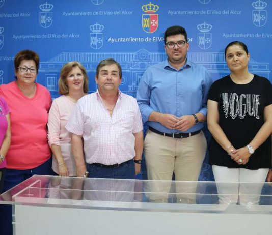 Una pantalla en el Parque de la Constitución para seguir a Jairo Cuevas en la final de ‘Yo soy del sur’