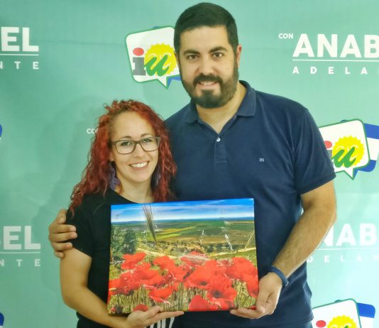 Ana Carrera ilustrará con su fotografía el mes de mayo en el calendario de IU
