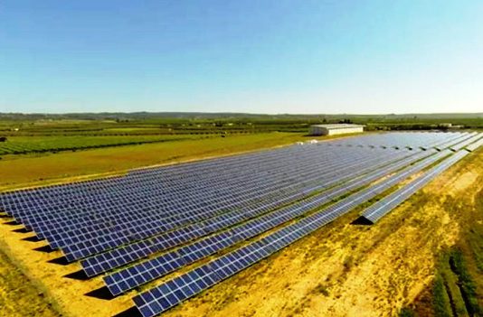 Solano alcanza un acuerdo con Som Energía para la contratación de energía renovable