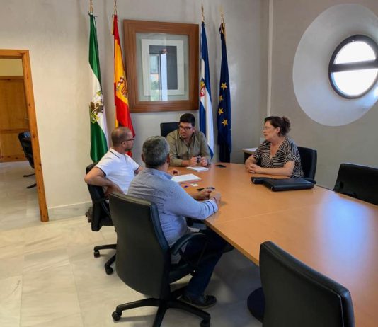 El Ayuntamiento prepara un plan para aumentar el reciclaje en bares y tiendas
