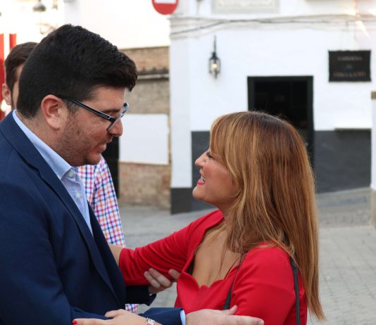 La secretaria general del PSOE de Sevilla visita El Viso para conocer de cerca sus necesidades