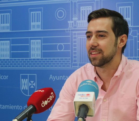 Jorge Pablo Moreno fusiona amor y vegetación en «La arboleda infinita»