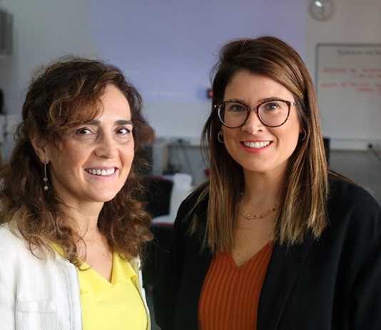 Visueñas reciben un taller para aumentar su seguridad ante el acoso virtual