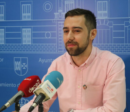 Más de 400 personas se inscriben a los talleres de Cultura este curso