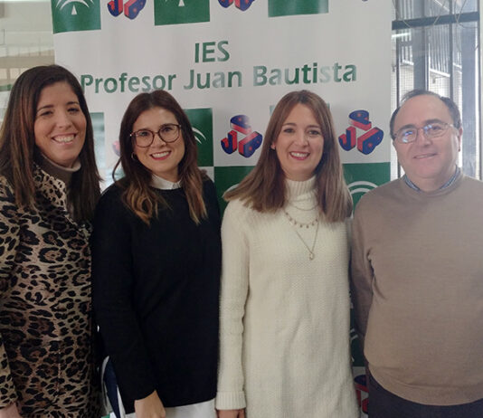 25-N: El Ayuntamiento participa en una charla en el IES Profesor Juan Bautista