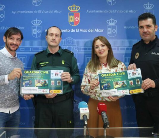 Guardia Civil y Policía Local imparten una jornada sobre comercio seguro