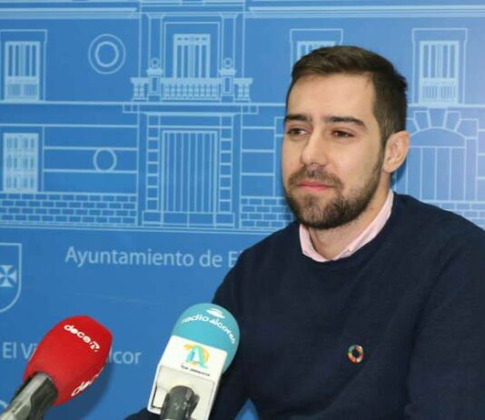 Este viernes se presentan los libros ‘La Dama de Rosa’ y ‘Vidas probables a ras de suelo’