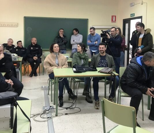 La Policía Local participa en un curso sobre el manejo de desfibriladores