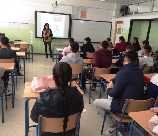 Talleres en los institutos de El Viso en torno al 8 de marzo