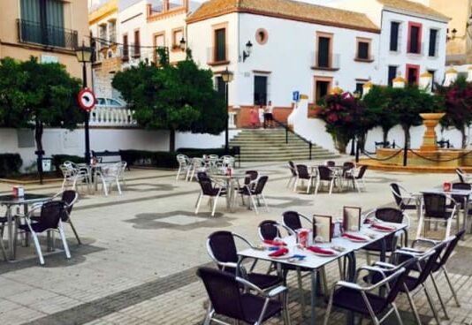 Desarrollo Local anima a los hosteleros a la digitalización de sus cartas y menús