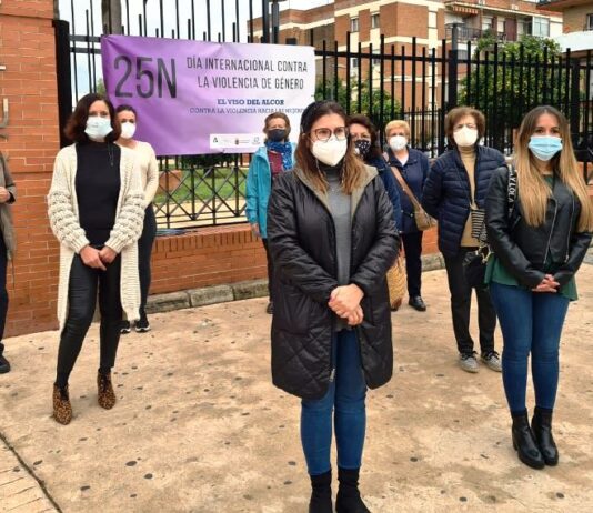 25-N: Pancartas por El Viso para mostrar el rechazo a la violencia hacia las mujeres