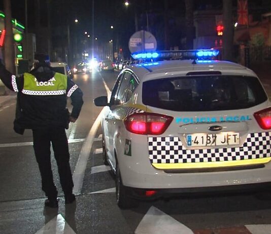 La Policía detiene a un varón por amenazar de muerte a un camarero con una navaja