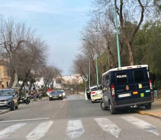 La Policía interviene varios botellones en el Parque de la Muela en plena pandemia