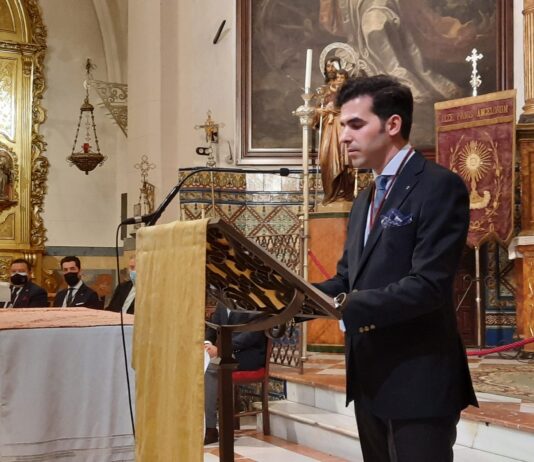 Enrique Silva exalta la eucaristía con un brillante discurso