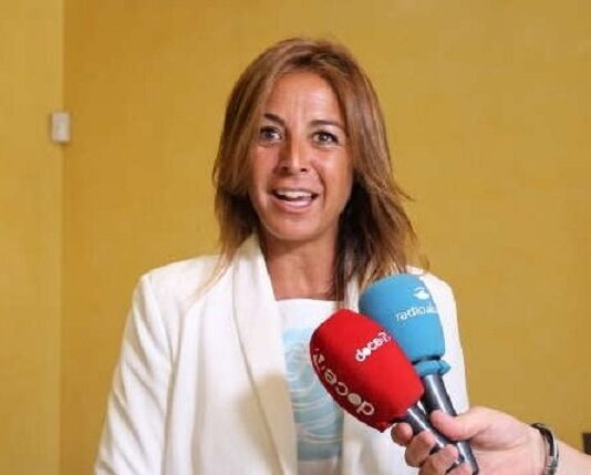 La delegada de Turismo de la Junta en Sevilla, Rosa Hernández, visita El Viso