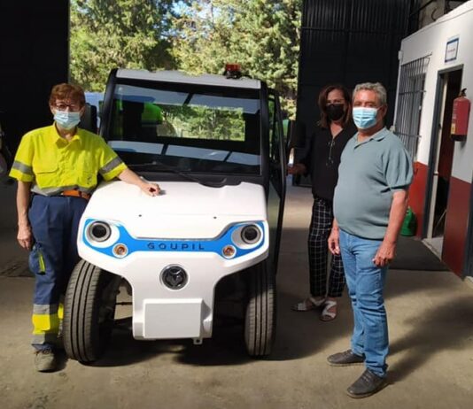 El Ayuntamiento adquiere un nuevo vehículo eléctrico para parques y jardines