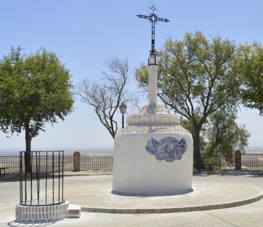 Fuente del Sol considera que la restauración del Humilladero de El Calvario “no es la más apropiada”