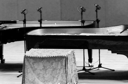 ‘Rituales’, concierto dúo de piano este domingo en el patio del Ayuntamiento