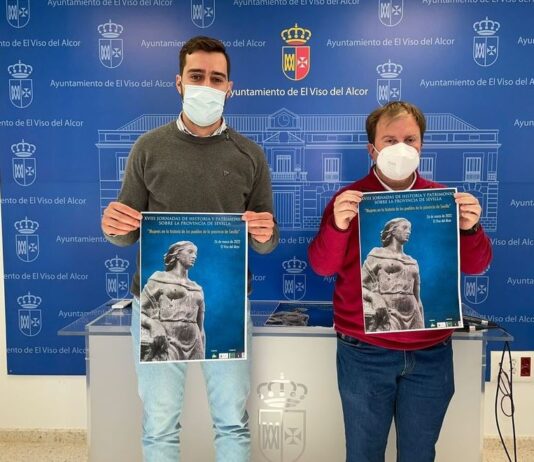 El Ayuntamiento acoge la jornada ‘Mujeres en la historia de los pueblos de Sevilla’