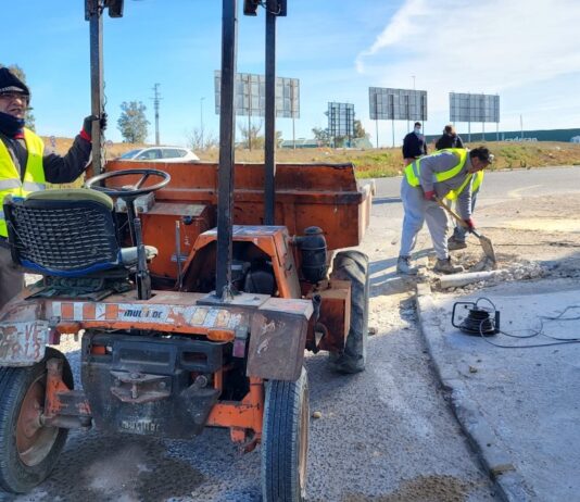 Comienza la reparación de los acerados en Poliviso