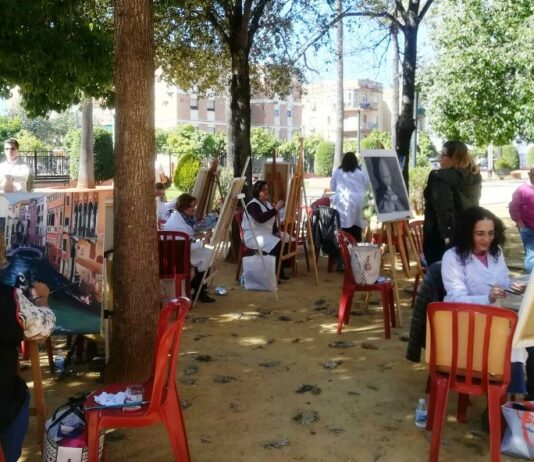 Sesión de dibujo y pintura al aire libre este domingo en la plaza Sacristán Guerrero