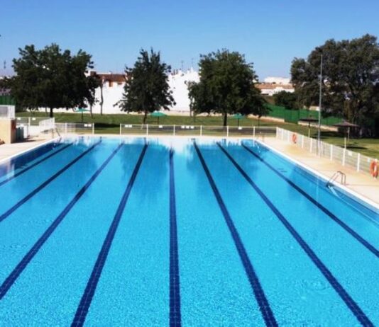 Este viernes abre la piscina de verano con nuevas zonas verdes y la piscina infantil