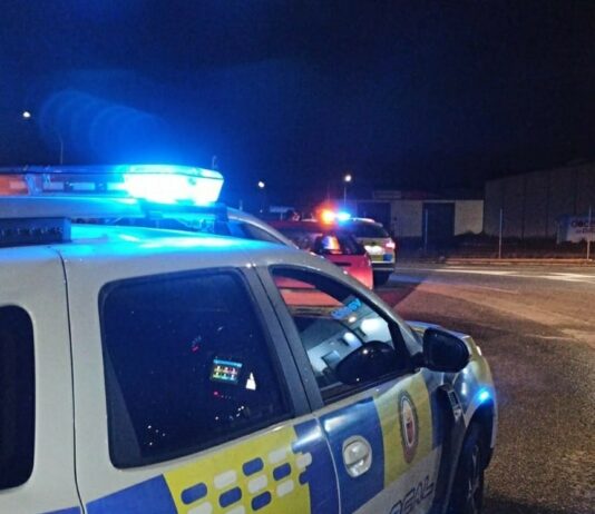 Detenido cuando intentaba robar en un local y tras enfrentarse «con un palo» a la Policía