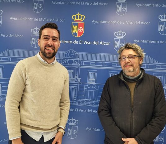 El taller de barro realizará trabajos de restauración en el pilón de la Fuente del Sol