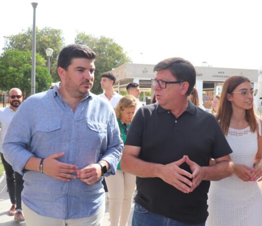 El PSOE de Sevilla apuesta por «blindar» la sanidad pública frente a «recortes y listas de espera» del PP
