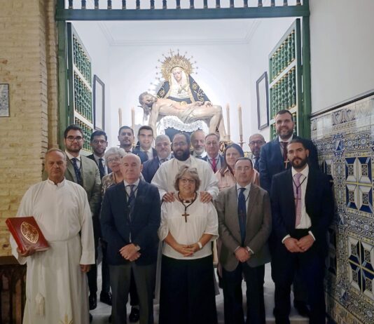 Juan Ramón Cadenas toma posesión como nuevo Hermano Mayor de La Piedad