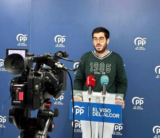 El PP asegura que Urbanismo “nos reconoció” la concesión de licencias “saltándose el orden de entrada”