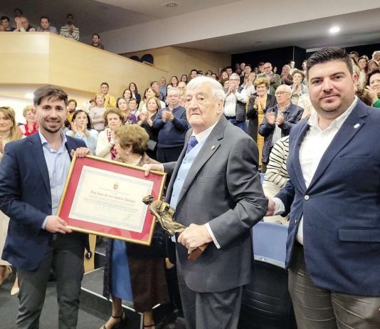 Tejera y el Ayuntamiento homenajean al músico visueño Juan de los Santos