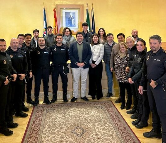 Cinco nuevos agentes completan la plantilla de la Policía Local