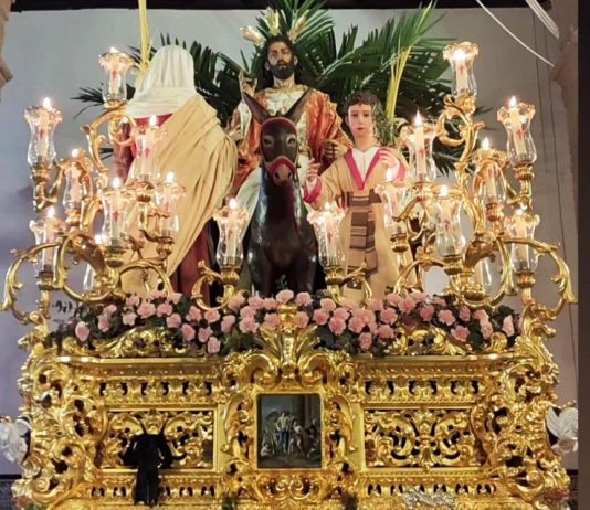 Un inicio de Semana Santa marcado por la lluvia