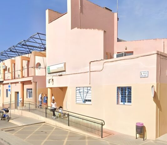 IU se reúne con la dirección del centro de salud de El Viso