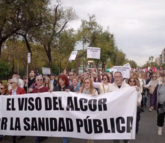 El Viso participa en la masiva manifestación en Sevilla en defensa de la sanidad pública