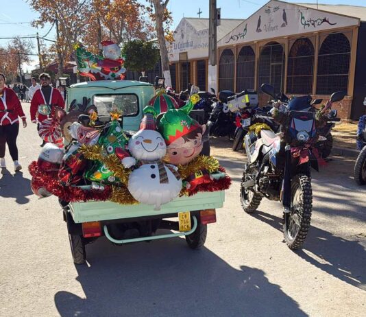 La ‘Papanoelada Motera’ solidaria de Los Alcores recoge regalos para los niños desfavorecidos