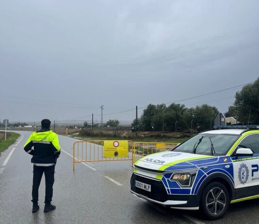 Se reabre la carretera de La Vega tras el desborde del Salado